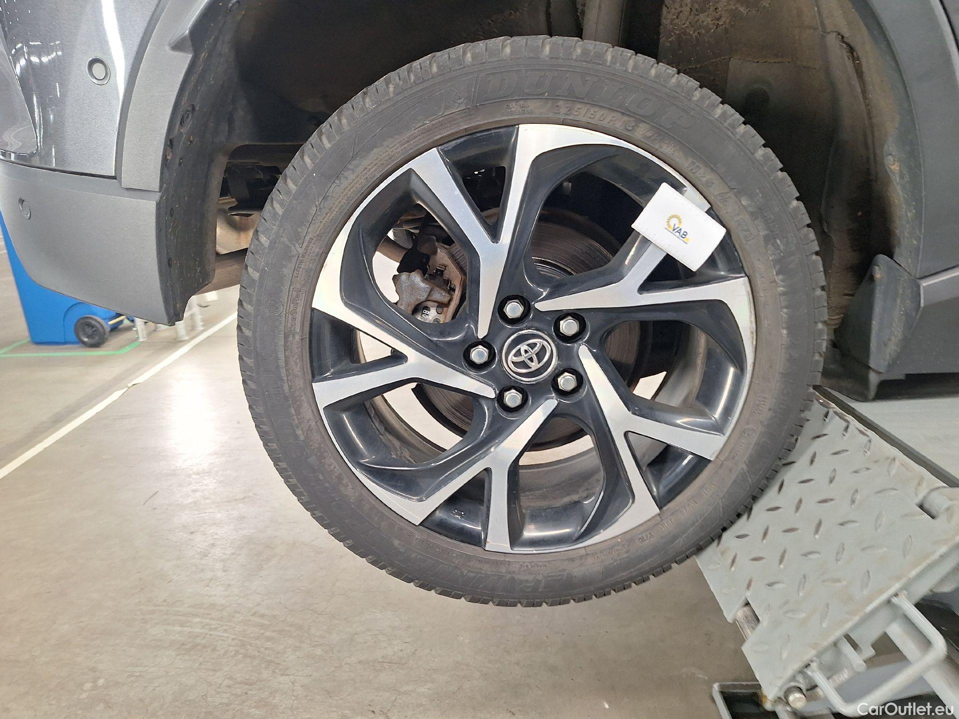  Toyota  C-HR Toyota,  '16,  1.8 Hybrid C-Lub #22