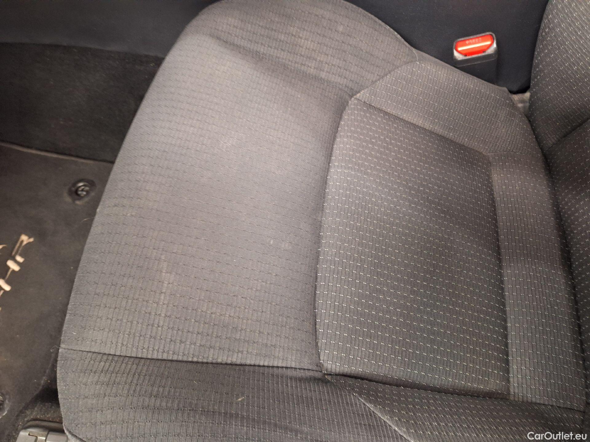  Toyota  C-HR Toyota,  '16,  1.8 Hybrid C-Lub #37