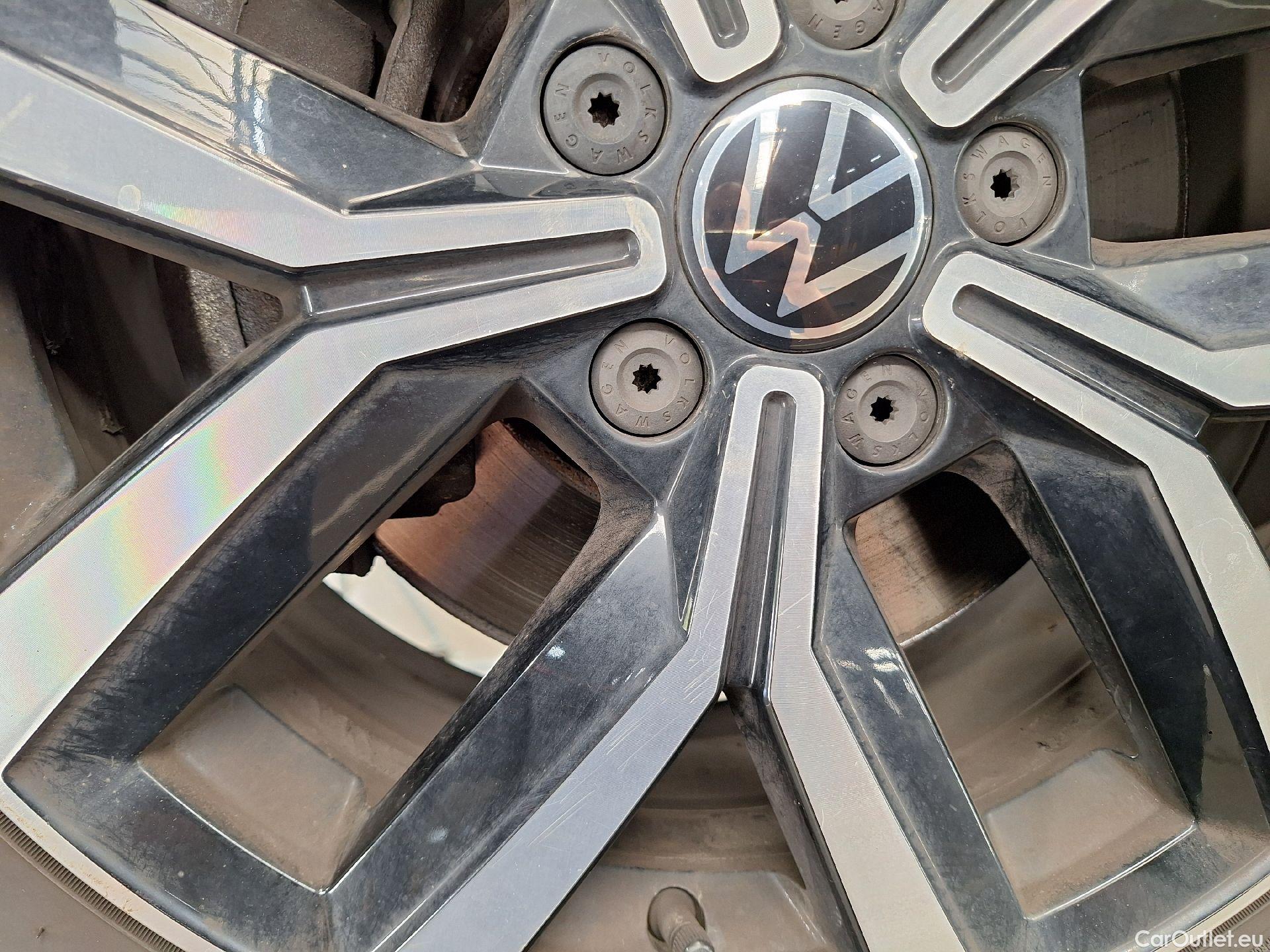  Volkswagen  Passat VW,  V FL'19 PHEV, Pass.Var.TSI GTE Bus.DSG #37