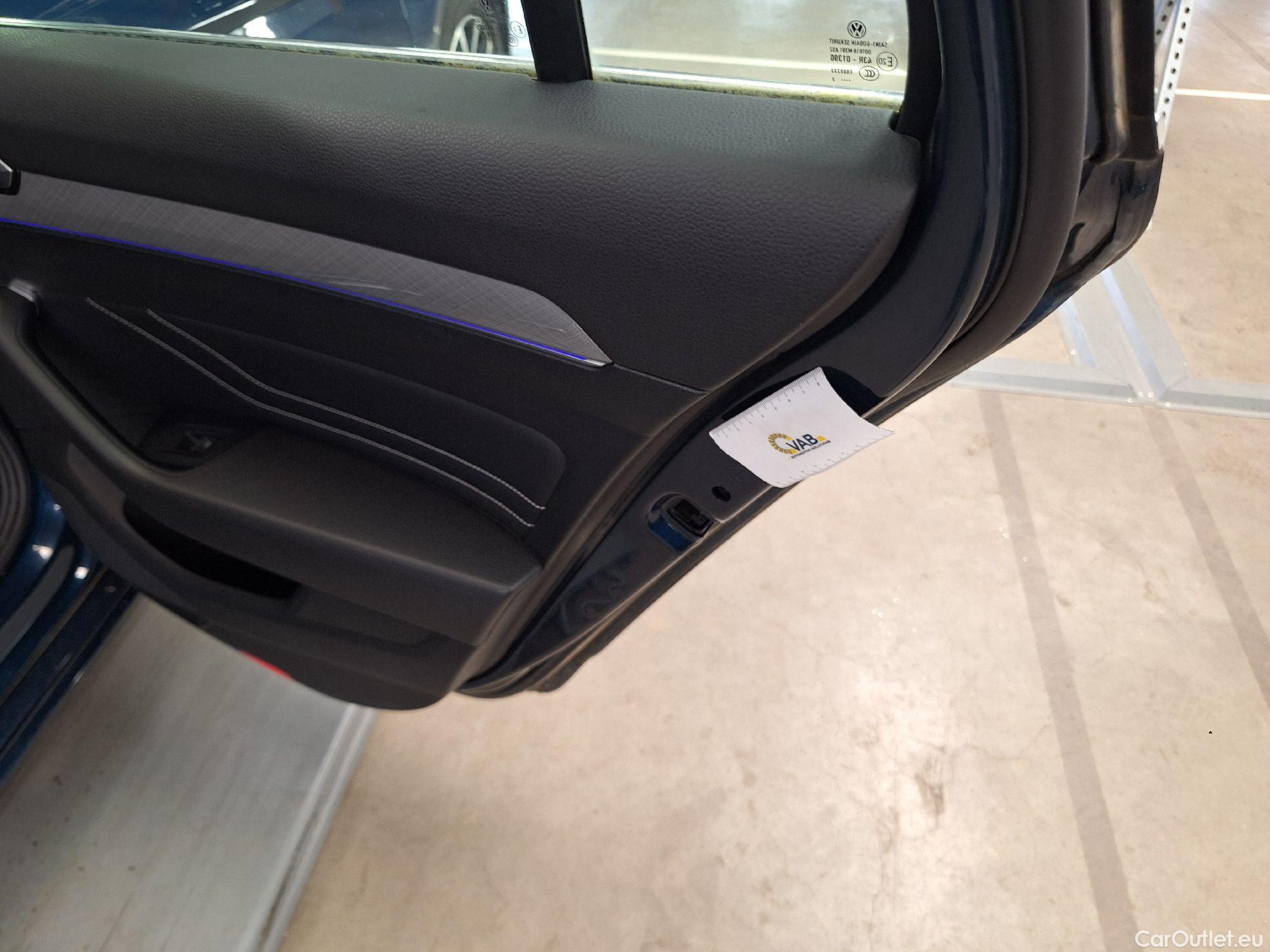  Volkswagen  Passat VW,  V FL'19 PHEV, Pass.Var.TSI GTE Bus.DSG #9