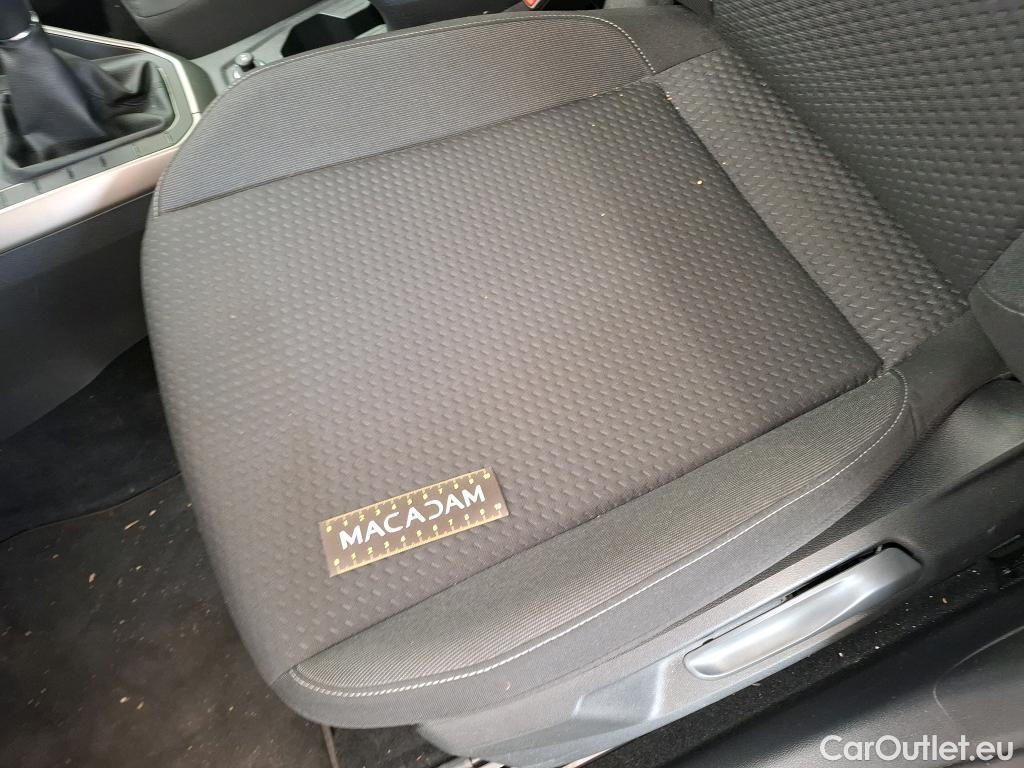  Volkswagen  Polo VOLKSWAGEN  / 2017 / 5P / Berline 1.0 TSI 95 Lounge #7