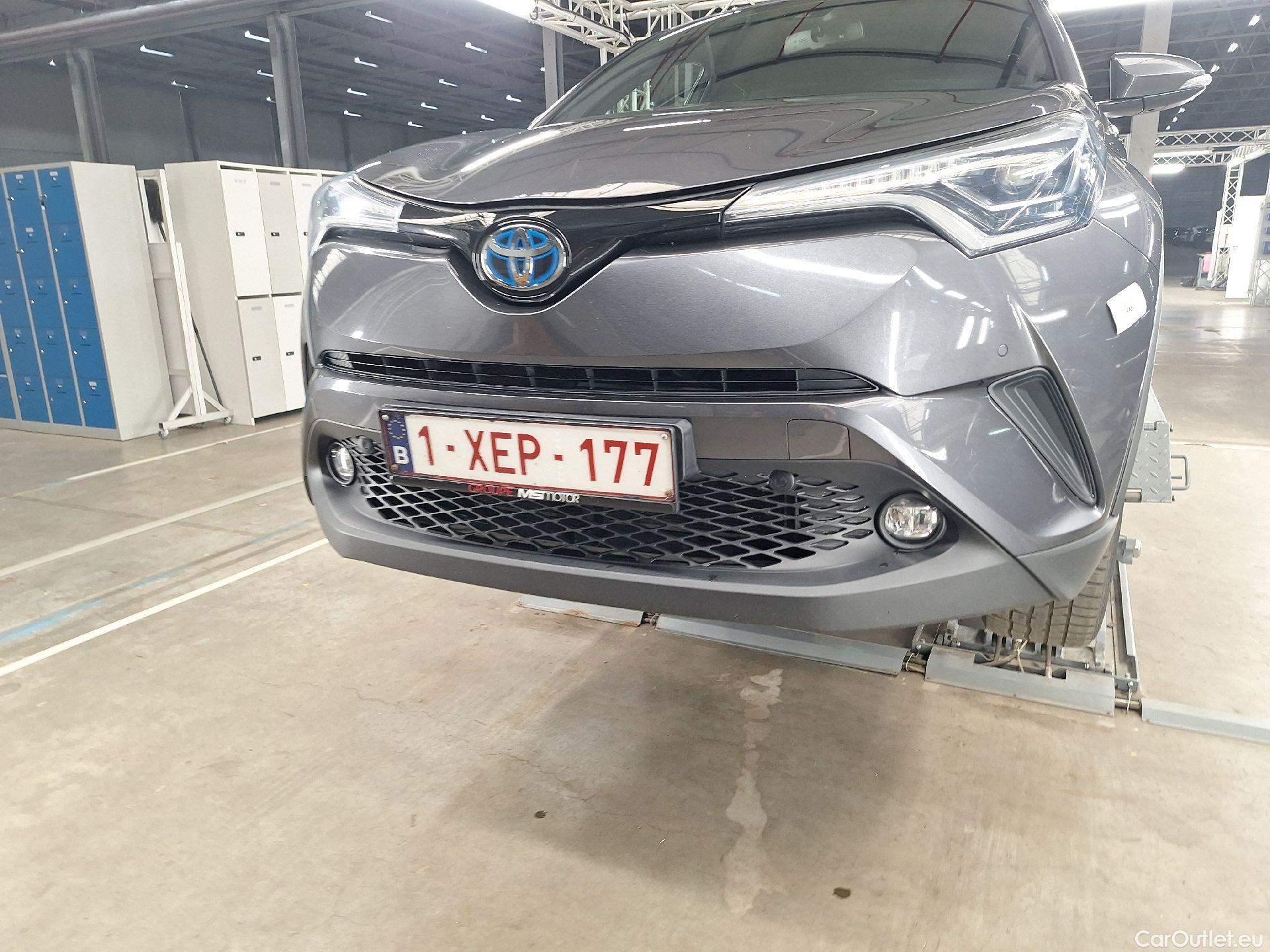  Toyota  C-HR Toyota,  '16,  1.8 Hybrid C-Lub #3