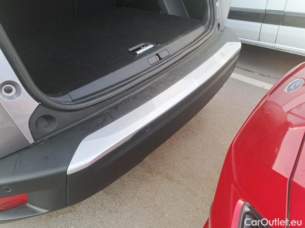  Peugeot  2008 PEUGEOT  / 2019 / 5P / todoterreno Allure BlueHDI 130 S&S EAT8 (Partners) #36