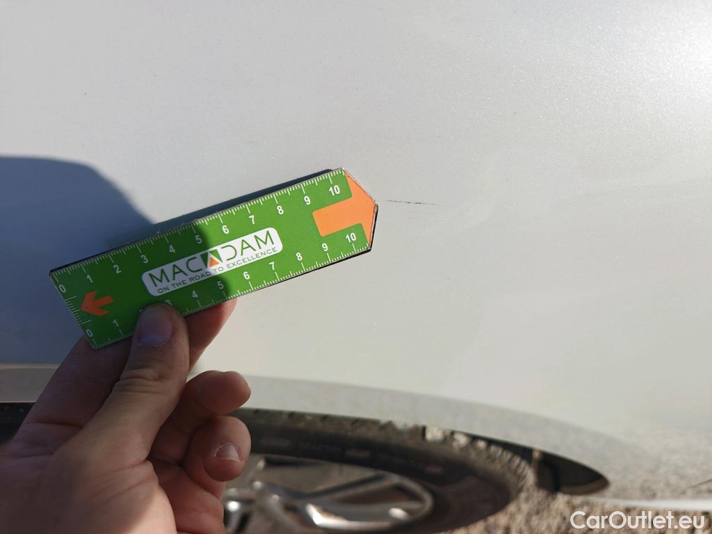  Peugeot  508 PEUGEOT  / 2018 / 5P / berlina con portón 5P Active Pack BlueHDi 130 S&S EAT8 #51