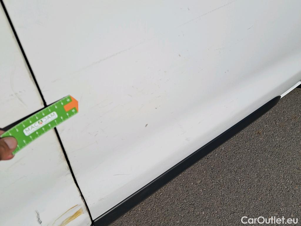  Opel  Vivaro OPEL  / 2019 / 4P / furgón 1.5 Diésel 74kW (100CV) M Std Express (AC) #30