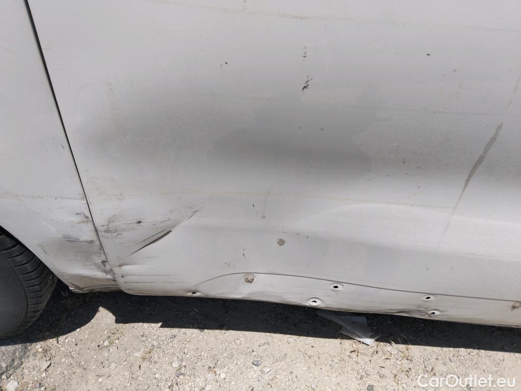  Opel  Vivaro OPEL  / 2019 / 4P / furgón 1.5 Diésel 88kW (120CV) M Std Select #14