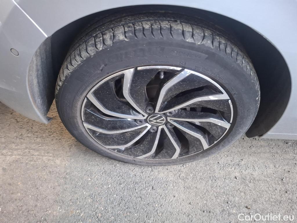  Volkswagen  Golf  VIII Berline Style 1st 2.0 TDI 150CV BVA7 E6dT #27