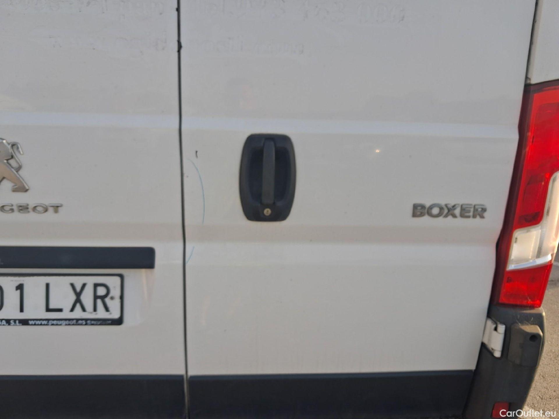  Peugeot  Boxer PEUGEOT  / 2014 / 4P / furgón 330 L1 H1 BHDI 88kW (120CV) S&S 6 Vel. M #19