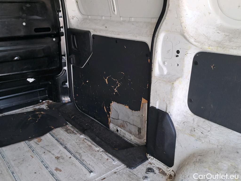  Opel  Vivaro OPEL  / 2019 / 4P / furgón 1.5 Diésel 74kW (100CV) M Std Express (AC) #43