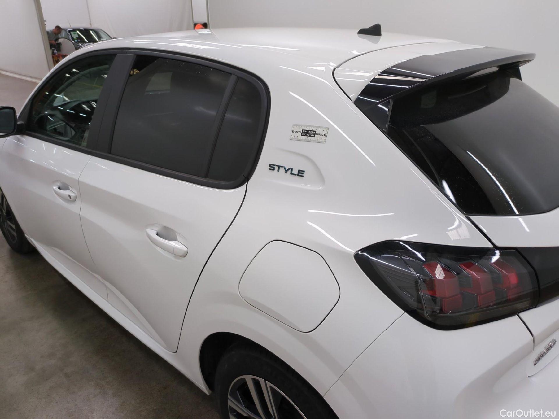  Peugeot  208  Style 1.2 PureTech 75CV BVM5 E6d #15