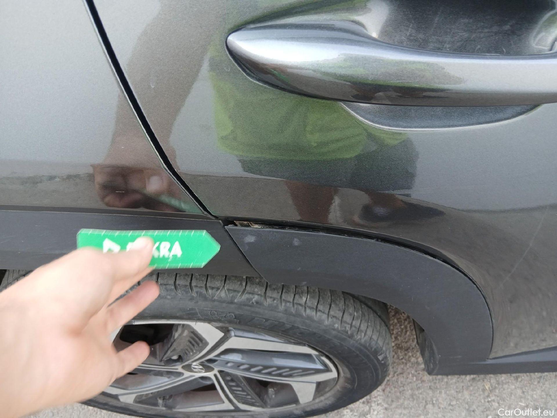  Hyundai  Tucson HYUNDAI  / 2020 / 5P / todoterreno 1.6 TGDI 169kW HEV Tecno Sky Auto #25