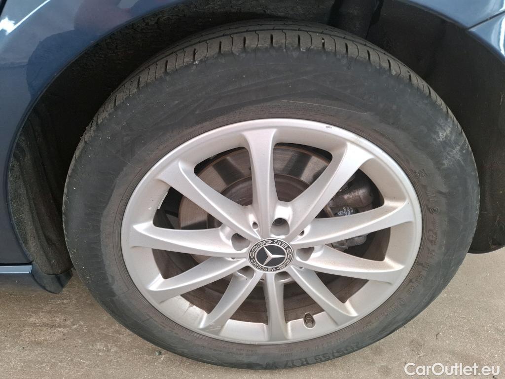  Mercedes  A-Klasse MERCEDES-BENZ Classe A Compact / 2018 / 5P / Berline A 250 e Progressive Line 8G-DCT #8