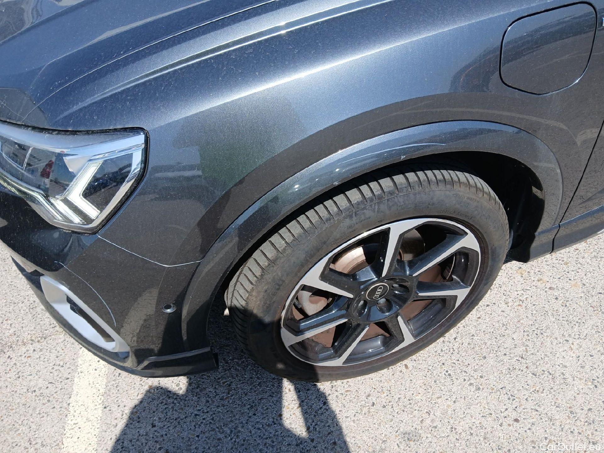  Audi  Q3 AUDI  / 2018 / 5P / todoterreno 45 TFSI e 180kW S tronic S Line #11