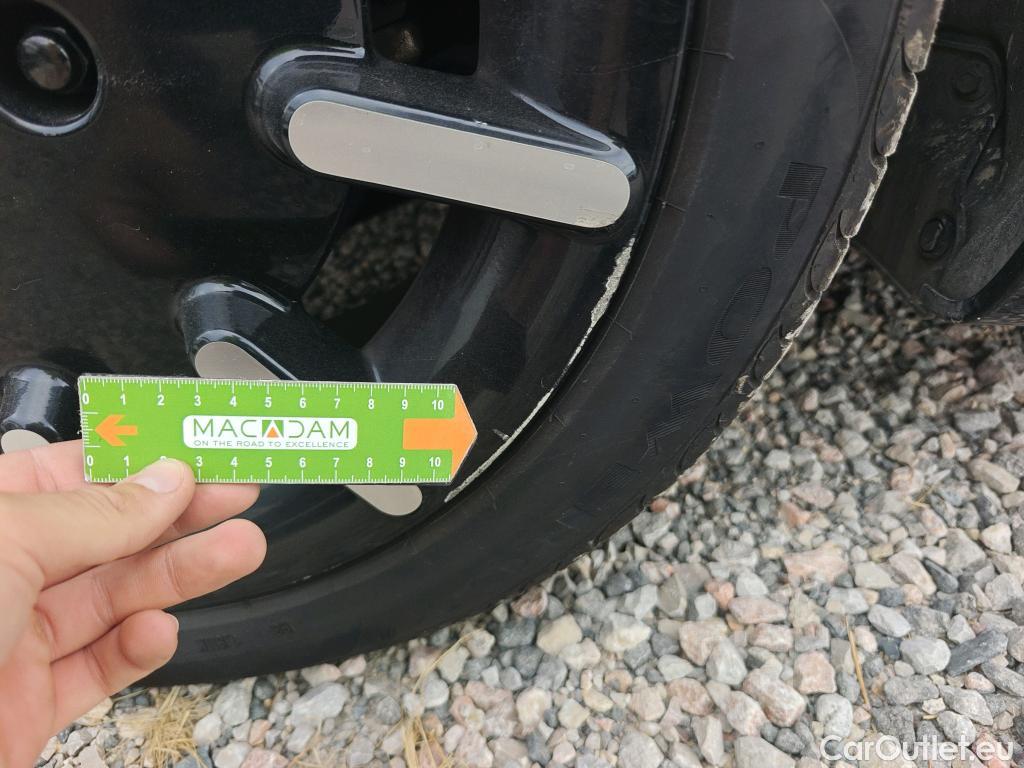  Honda  E HONDA Honda  / 2019 / 5P / brlina con portón Advanc Llantas 17