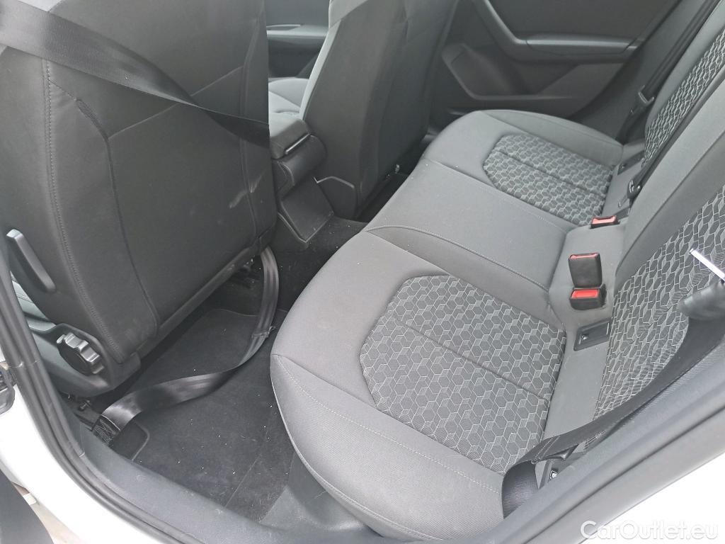  Audi  A1 Sportback AUDI A1 / 2018 / 5P / berlina con portón Sportback Adrenalin 30 TFSI 81kW S tron(SP) #18