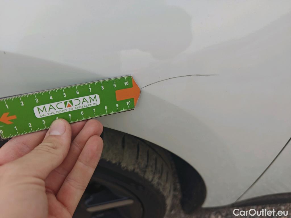  Honda  E HONDA Honda  / 2019 / 5P / brlina con portón Advanc Llantas 17