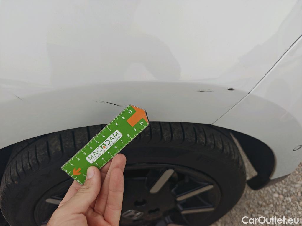  Honda  E HONDA Honda  / 2019 / 5P / brlina con portón Advanc Llantas 17