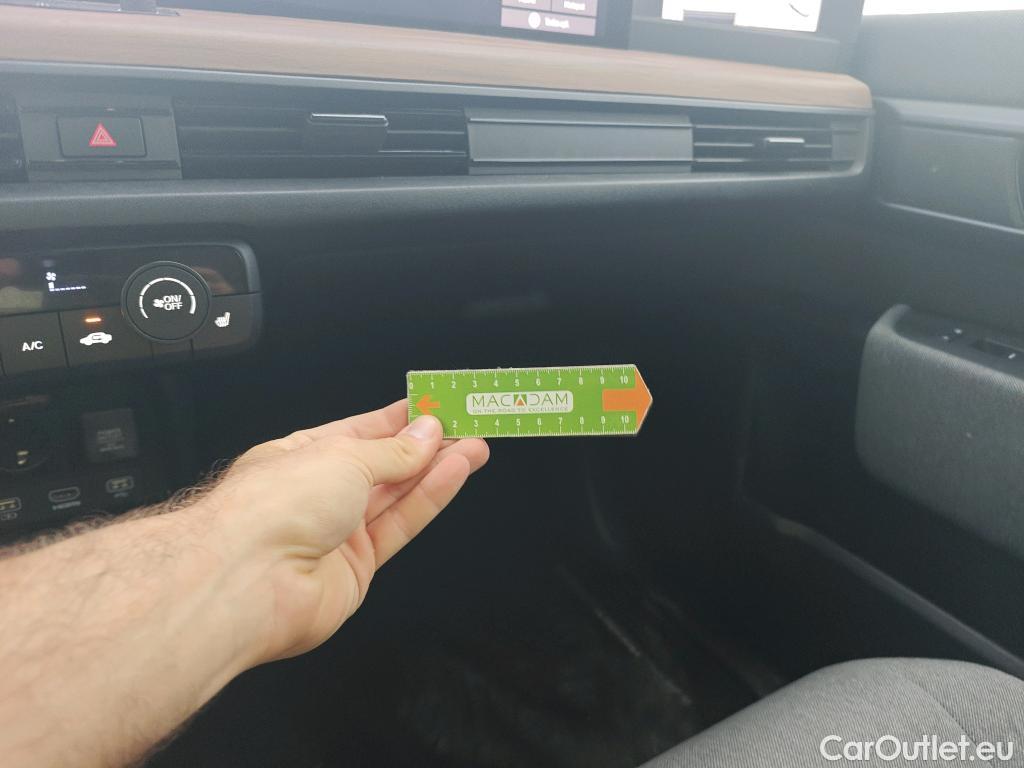  Honda  E HONDA Honda  / 2019 / 5P / brlina con portón Advanc Llantas 17