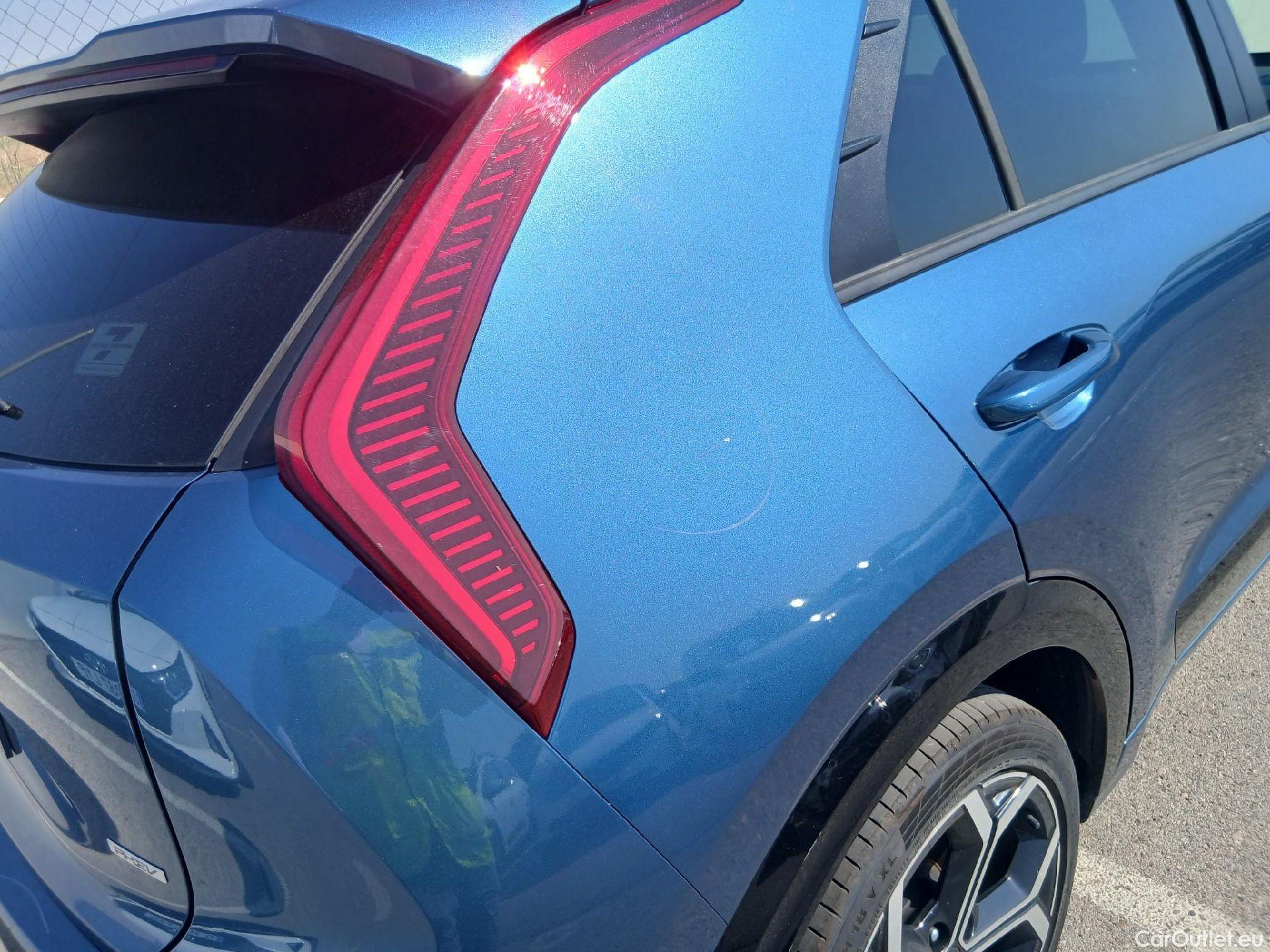  KIA  Niro  Plug-in Hybrid Emotion 1.6 AT6 E6d #28