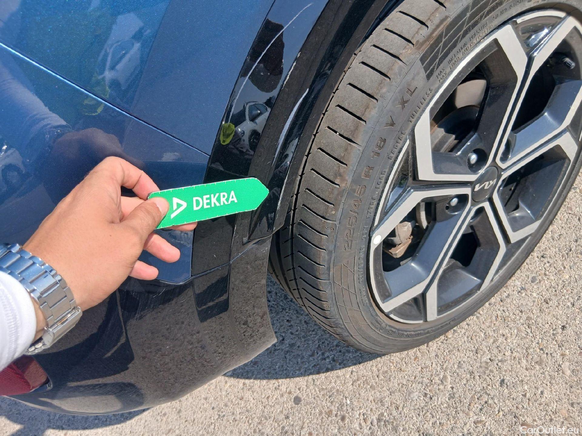  KIA  Niro  Plug-in Hybrid Emotion 1.6 AT6 E6d #30