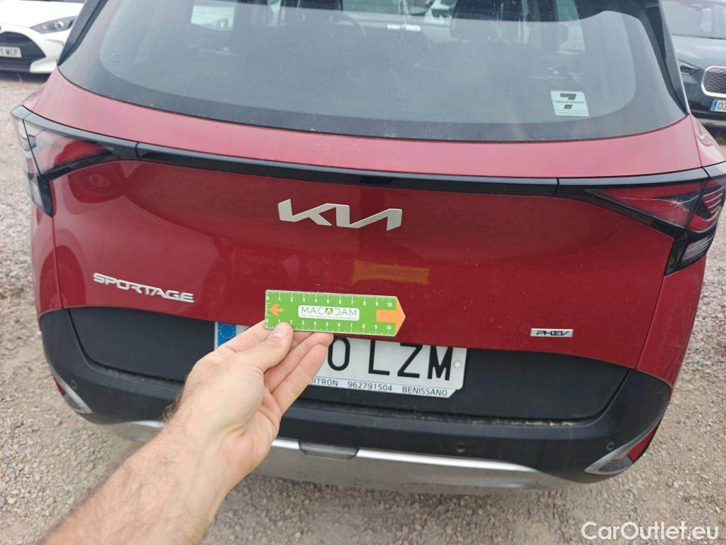  KIA  Sportage KIA  / 2022 / 5P / todoterreno 1.6 T-GDi PHEV 198kW (265CV) Drive 4X4 #69