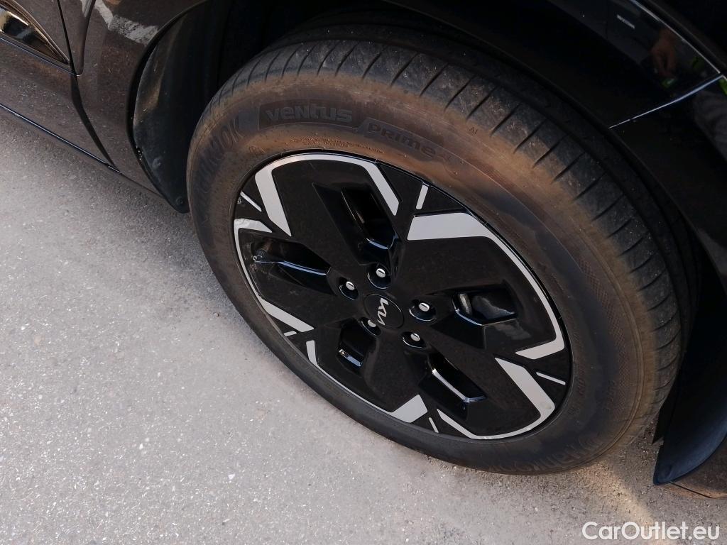  KIA  Niro KIA e- / 2022 / 5P / crossover e- 150kW (204CV) Drive (Long Range) #1