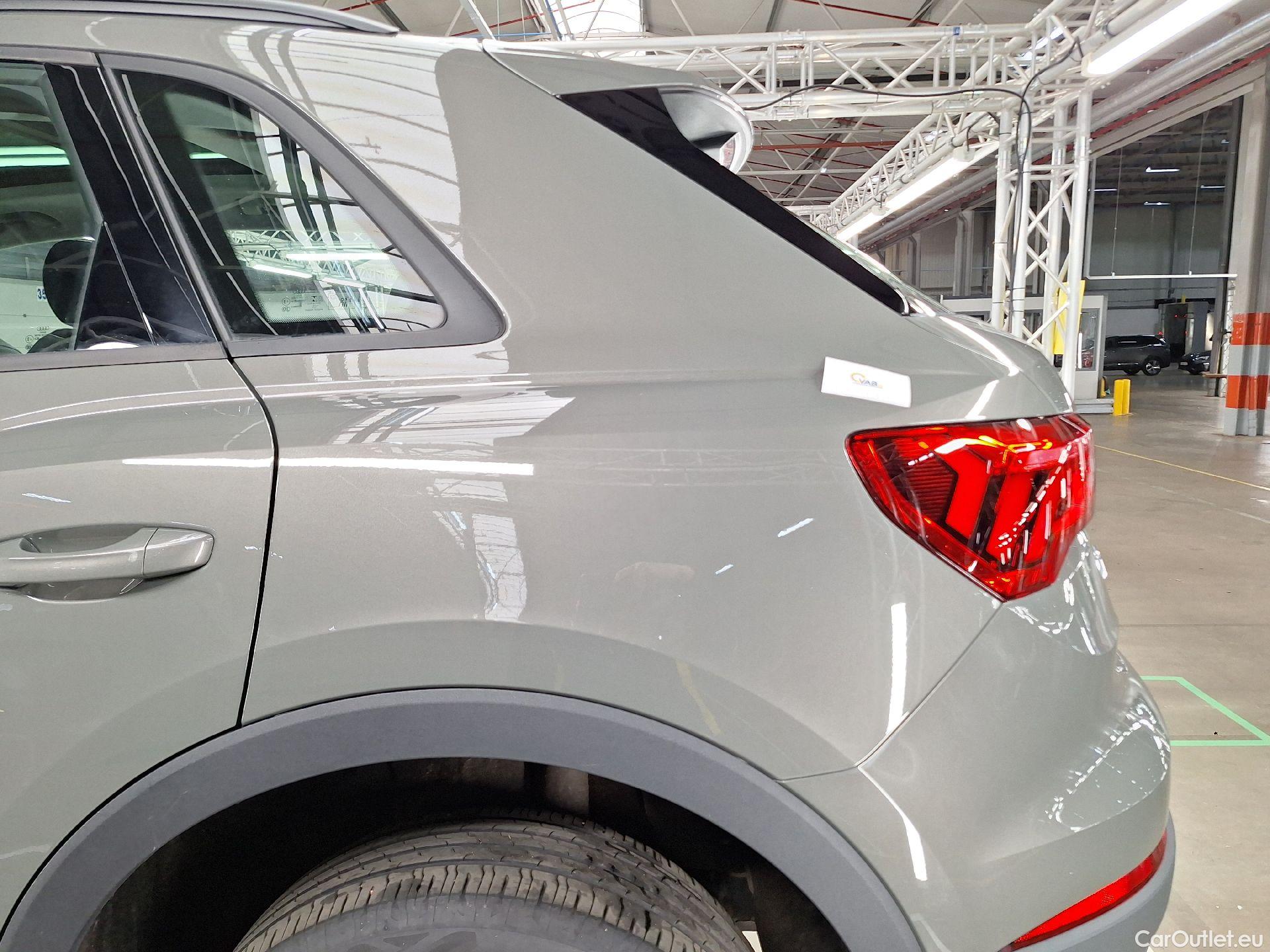  Audi  Q3 Audi,  '18 PHEV, Audi  45 TFSI e S tronic 5d #11