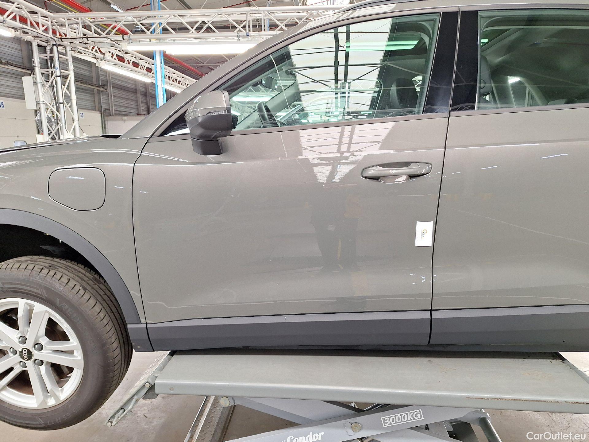  Audi  Q3 Audi,  '18 PHEV, Audi  45 TFSI e S tronic 5d #1