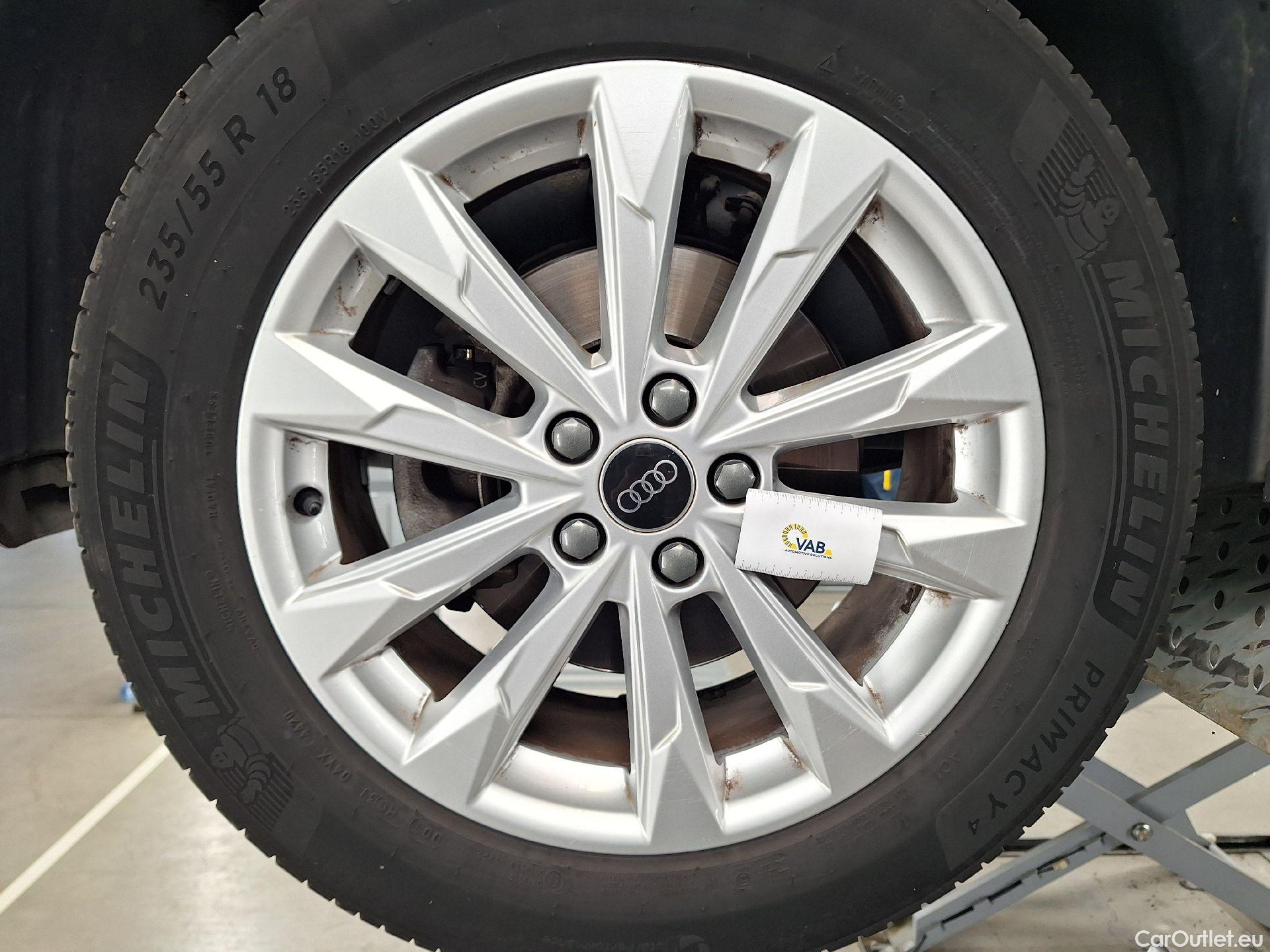  Audi  Q3 Audi,  SB '19,  SB 35 TDi 110kW Bu.Ed.Str. #24