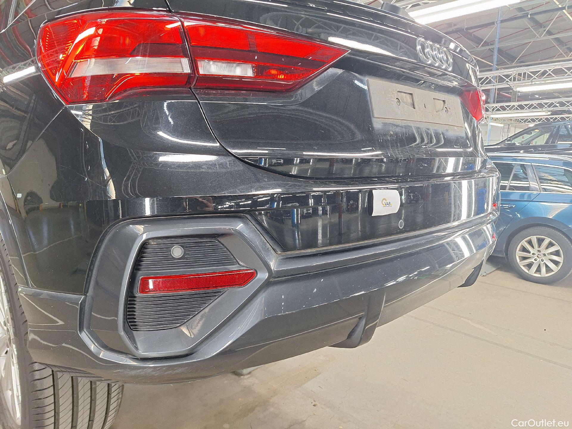  Audi  Q3 Audi,  SB '19,  SB 35 TDi 110kW Bu.Ed.Str. #15