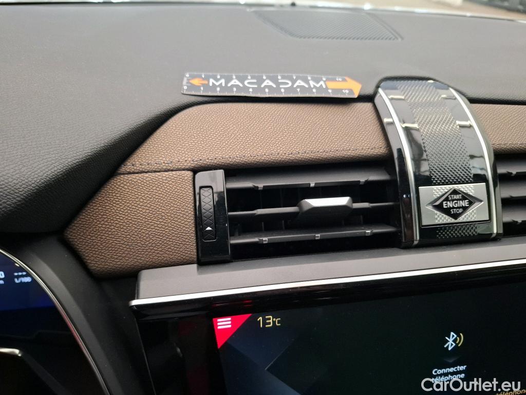  DS  DS7 DS DS 7 Crossback / 2017 / 5P / SUV PureTech 180 Automatique So Chic #4