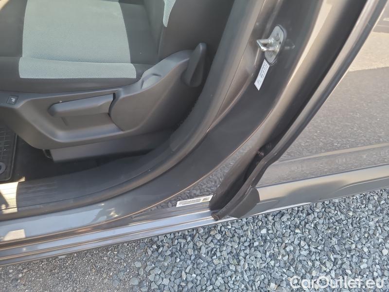  Citroen  Berlingo   (07.2018->) Berl.MS 1.5BHDi 130 Sh.XL 7S #6