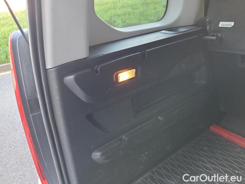  Opel  Combo  Life (E)  (2018) Com.L.1.5D 96 Elegance Plus 5d #12