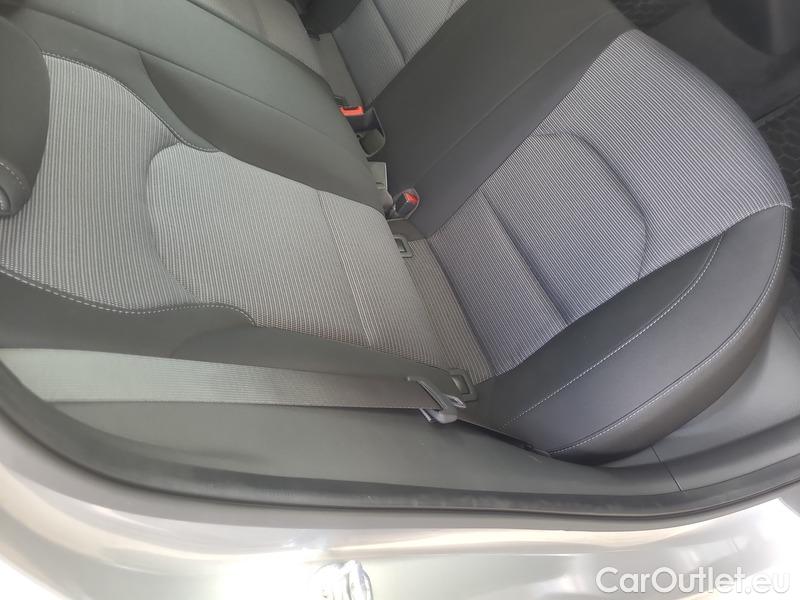  Hyundai  i30  (PD)(01.2017  ->)  kom.1.0TGDI 120 Comfort #4