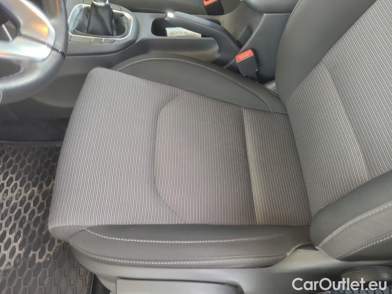  Hyundai  i30  (PD)(01.2017  ->)  kom.1.0TGDI 120 Comfort #19