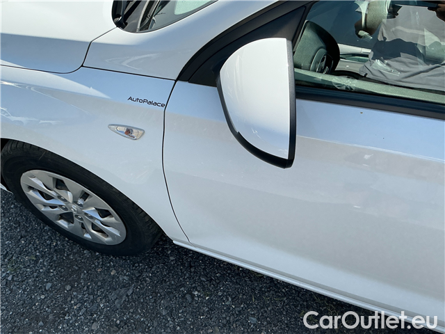  Hyundai  i30  1.0TGDI 120 Start Plus #9