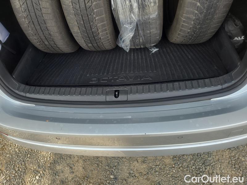  Skoda  Octavia  Combi (NX3)(2020) Oct.C.2.0TDI 110 4x4 Ambit AT #13