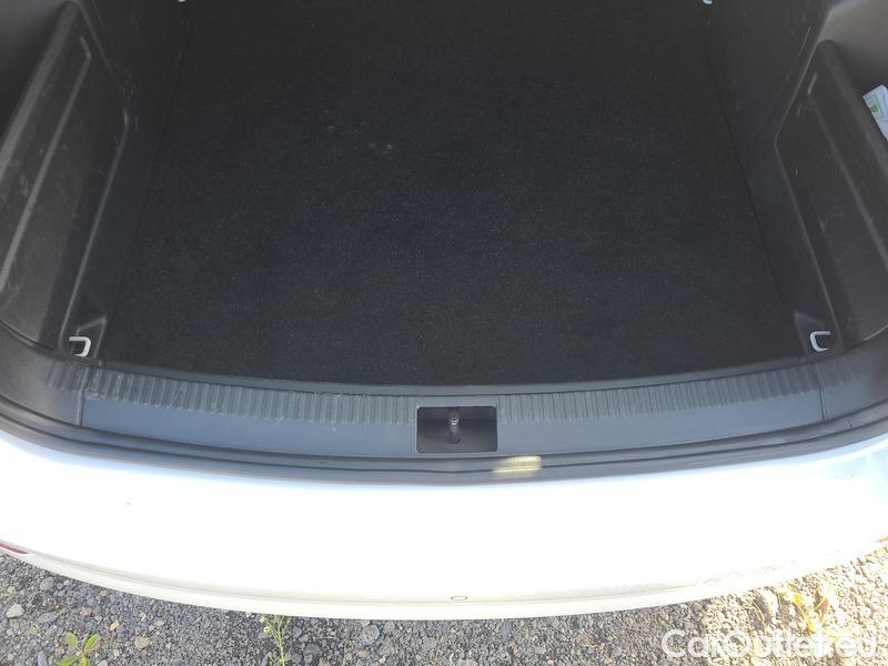  Skoda  Fabia  Combi (2015) Com.1.0TSI 70 Ambition 5d #10