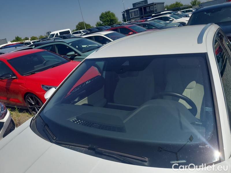  Skoda  Octavia  Lim. (NX3)(2020) Oct.Combi 1.5TSI 110 Style #1