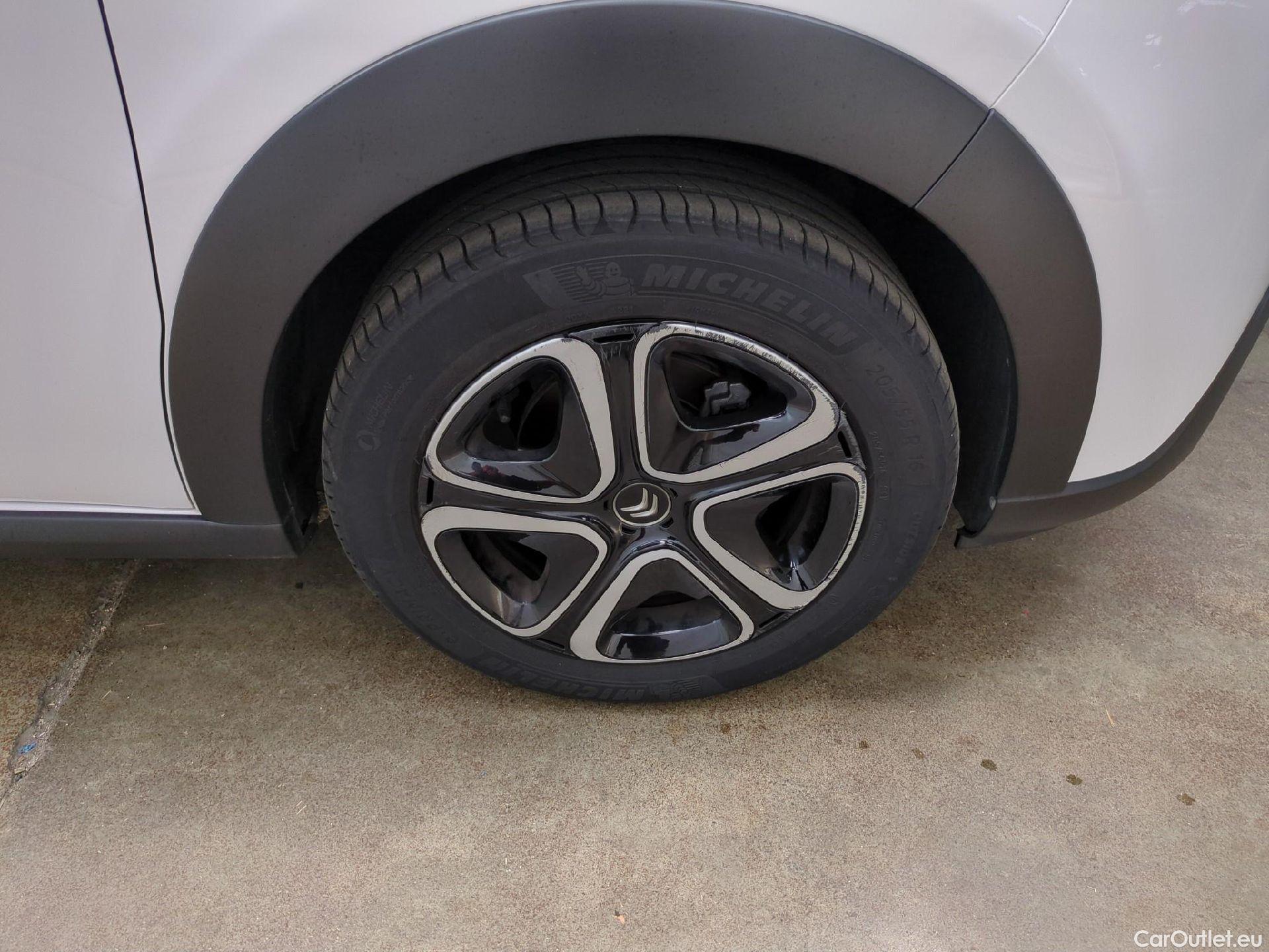  Citroen  C3  Société Feel 1.2 PureTech 80CV BVM5 E6d #4