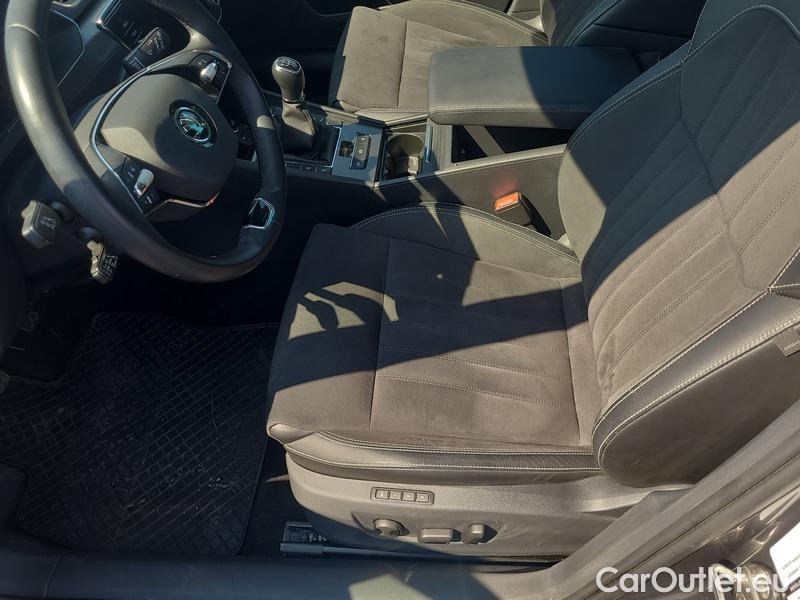  Skoda  Superb  (3V3)(2015) Supe.FL2.0TDI 110 Style #4