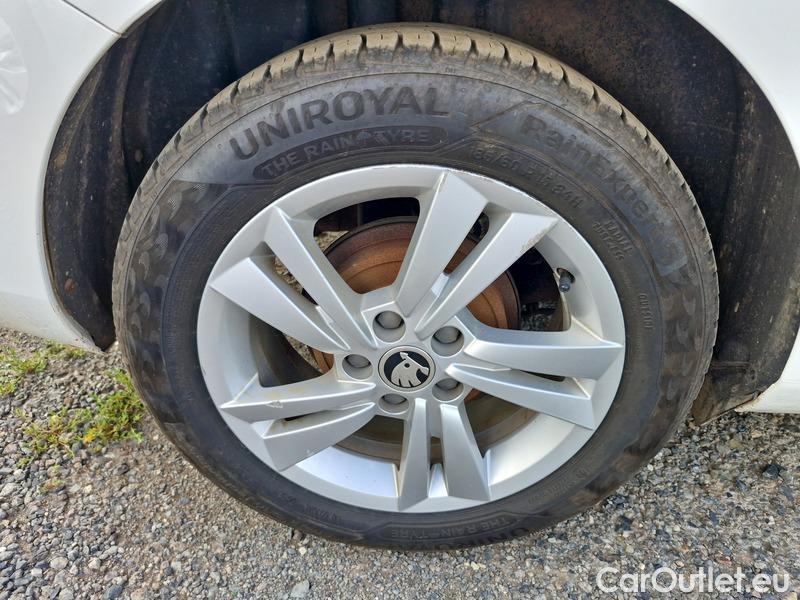  Skoda  Fabia  (PJ3) (2021) Com.1.0TSI 70 Ambition 5d #17