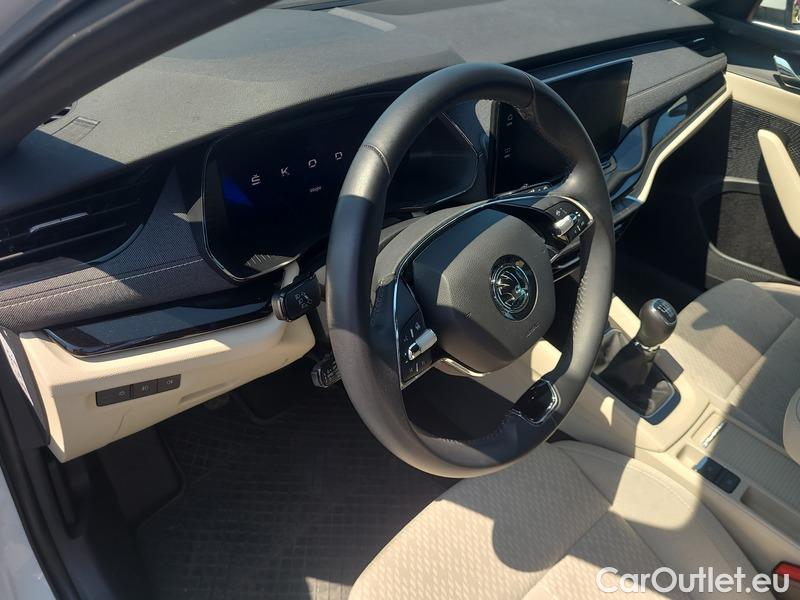  Skoda  Octavia  Lim. (NX3)(2020) Oct.Combi 1.5TSI 110 Style #7