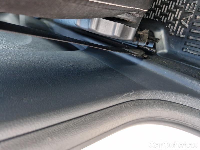  Skoda  Fabia  (PJ3) (2021) Com.1.0TSI 70 Ambition 5d #8