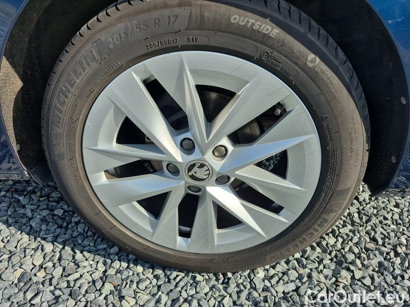  Skoda  Octavia  Combi (NX3)(2020) Oct.Combi 1.5TSI 110 Style #16