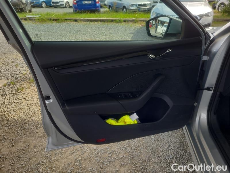  Skoda  Octavia  Combi (NX3)(2020) Oct.C.2.0TDI 110 4x4 Ambit AT #10