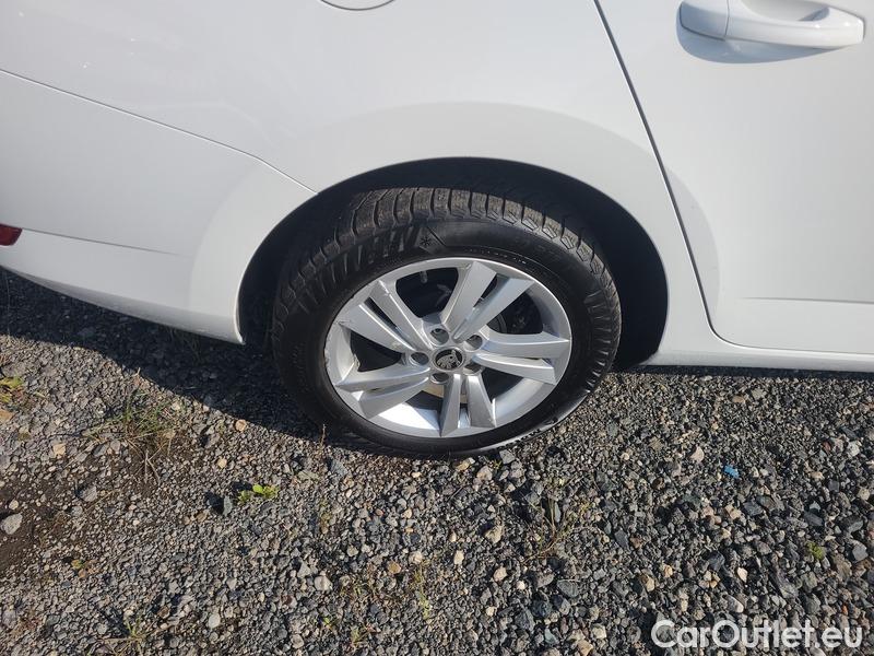  Skoda  Fabia  Combi (2015) Com.1.0TSI 70 Ambition 5d #7