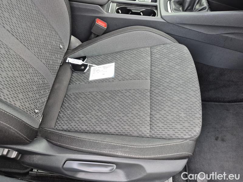  Skoda  Octavia  Lim. (NX3)(2020)  1.5TSI 110 Style 5d #17