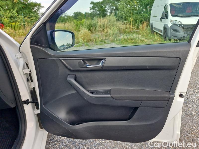  Skoda  Fabia  (PJ3) (2021) Com.1.0TSI 70 Ambition 5d #21