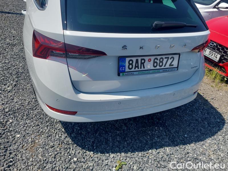 Skoda  Octavia  Lim. (NX3)(2020) Oct.Combi 1.5TSI 110 Style #4